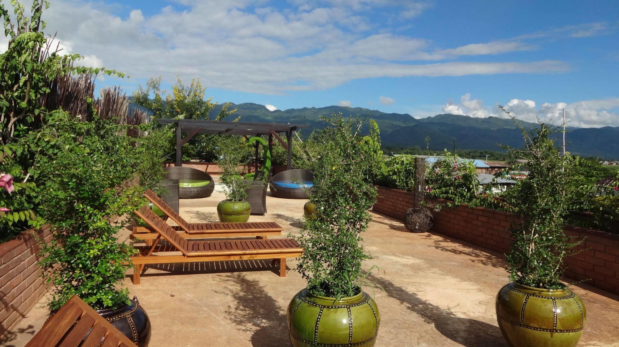 Thanakha Inle Hotel Науншве Екстер'єр фото