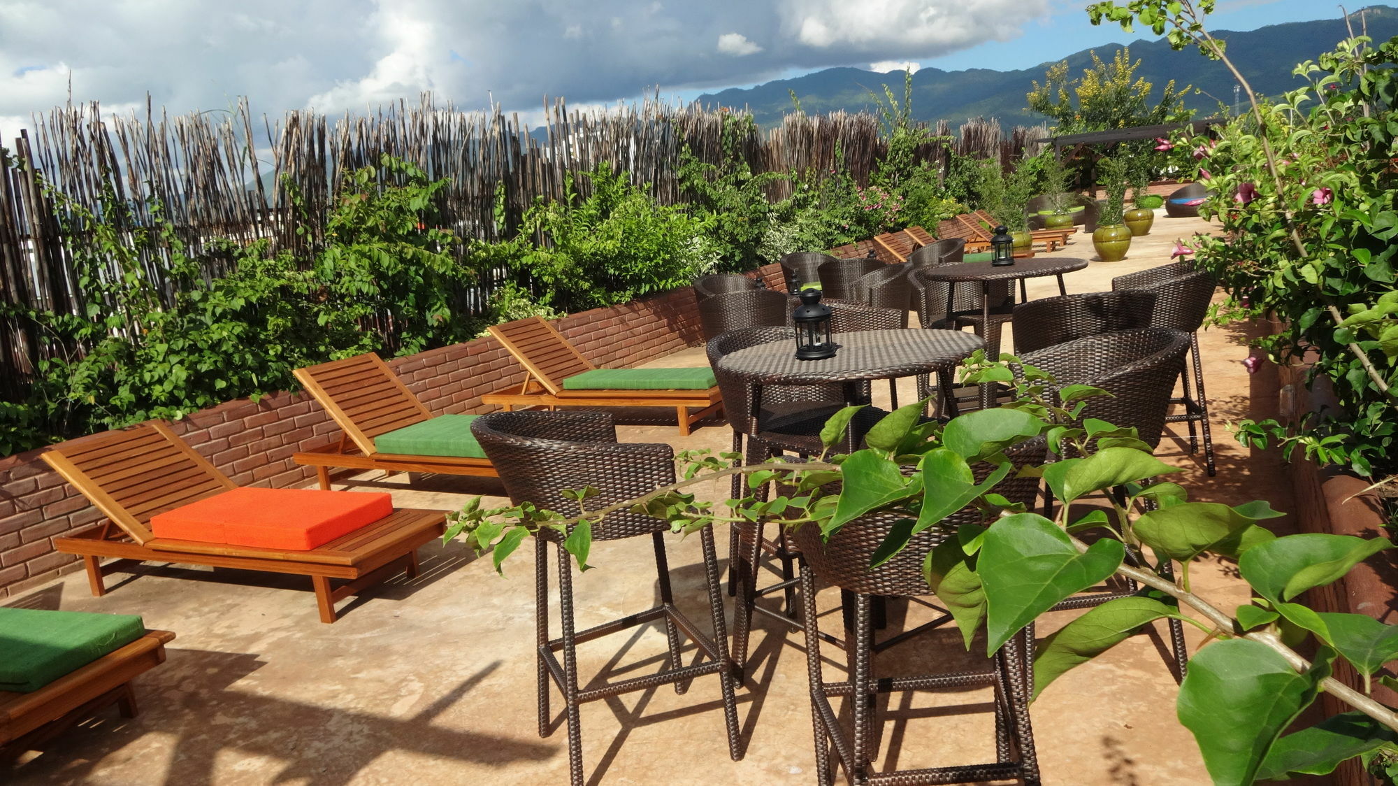Thanakha Inle Hotel Науншве Екстер'єр фото
